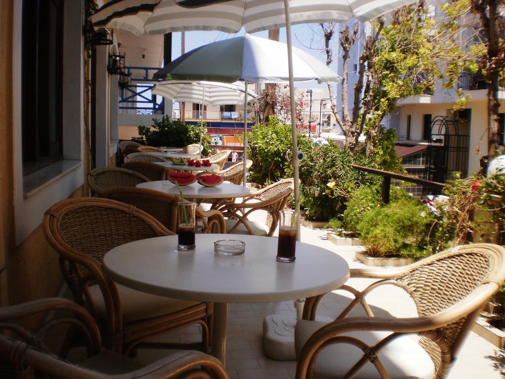 Floral Hotel Chersonissos Buitenkant foto
